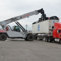 KONECRANES-Reachstacker-04